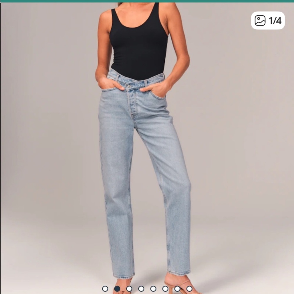 A&F The High Rise Dad Jean size 30/10